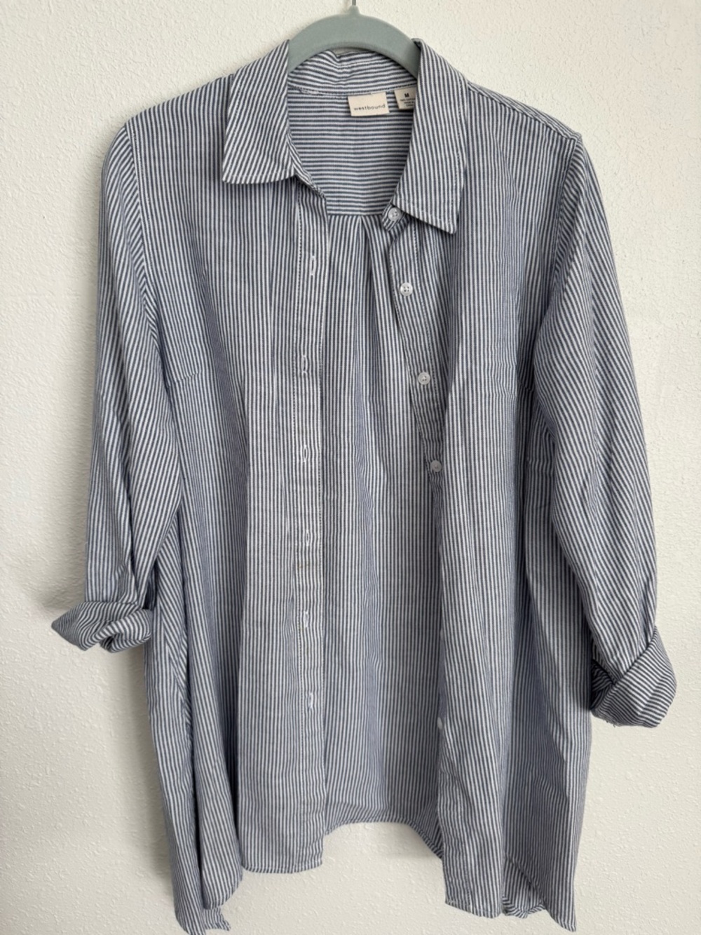 Comfy Westbound Blue and White Striped Women’s Button Down Shirt Size M